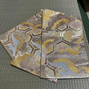 子供用着物帯 金銀扇模様の生地