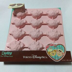 TOKYOディズニーリゾート【used】ダッフィー シリコーンモールド 製氷皿 チョコレート型