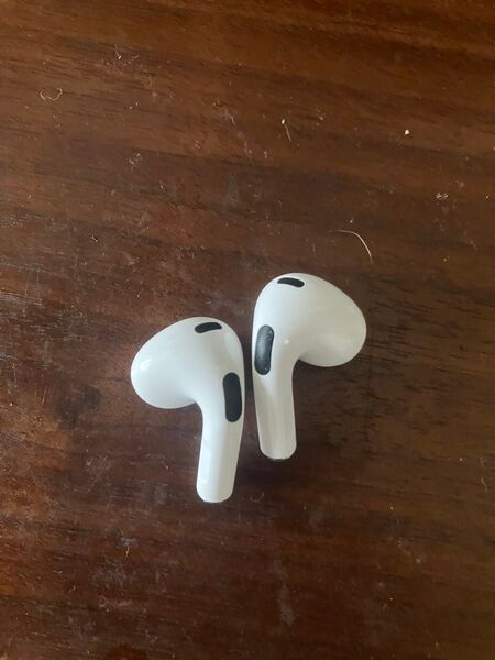 AirPods Apple A2564 本体のみ