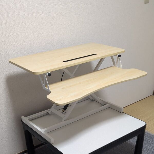 【SHUWEI】卓上スタンディングデスク キーボードトレイ付き メープル色 65x80x11-50cm