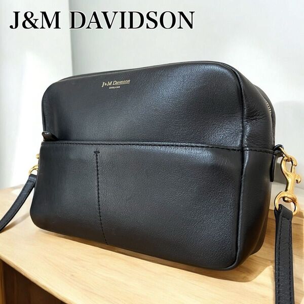 美品 J&M DAVIDSON ジェイアンドエムデヴィッドソン ショルダーバッグ カメラバッグ ギャビー レザー ブラック黒 斜め