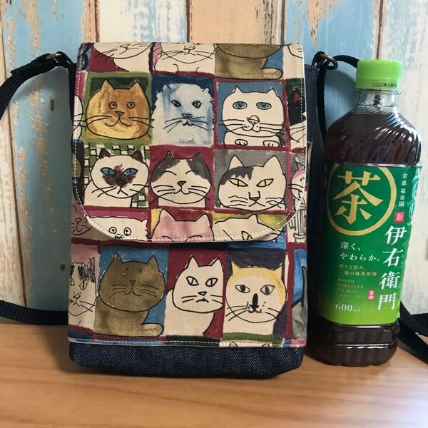 廃盤生地使用 ネコ 猫 帆布 ハンドメイド スマホポーチ ポショット