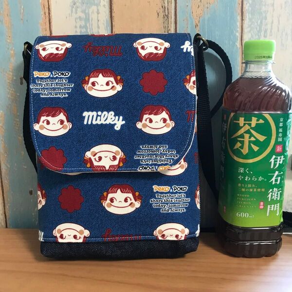 廃盤生地使用 不二家 ペコちゃん サコッシュ ショルダーバッグ 紺色 帆布 デニム