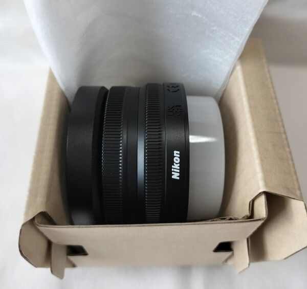 NIKKOR Z DX 16-50mm F3.5-6.3 VR 新品同様の極上美品です!追加で金属製フードを付けます