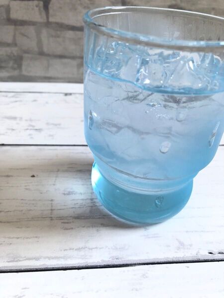 食品サンプル 実物大 喫茶店 飲食店 お冷 水滴付き