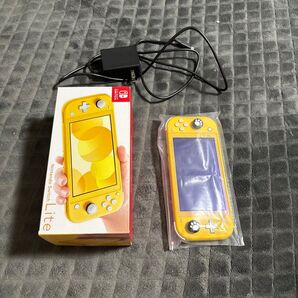 Nintendo Switch Lite イエロー 箱・充電器付