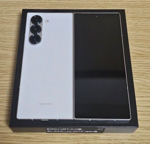 Galaxy Z Fold6 256GB SIMフリー ホワイト 国内版