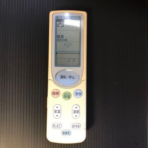 HITACHI エアコンリモコン