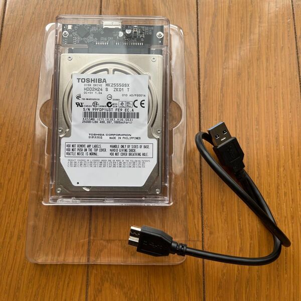 TOSHIBA 2.5インチHDD MK2555GSX 250GB ケース付