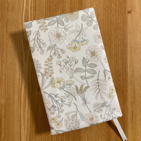 新書判用 KOKKA スモーキーボタニカル柄ブックカバー☆ハンドメイド