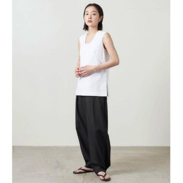MARW UNITED ARROWS Uネック ノースリーブブラウス