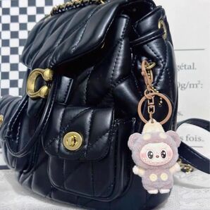 NEW LABUBU KEYCHAIN ラブブ キーホルダー ブラウン