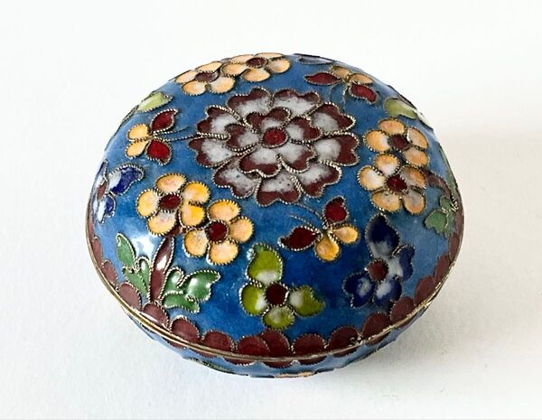 七宝焼 蝶々 花柄 小物入れ 真鍮 ジュエリーケース ピルケース アクセサリーケース エスニック カラフル雑貨