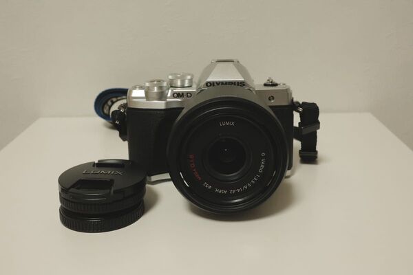 OLYMPUS OM-D E-M10 Mark Ⅲ 最終値下げ