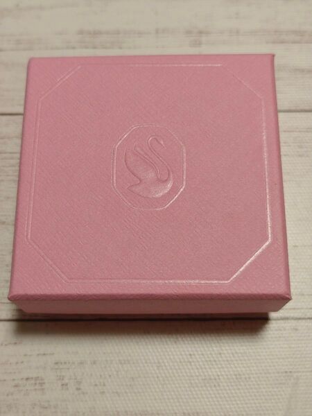 SWAROVSKIスワロフスキー ピアス