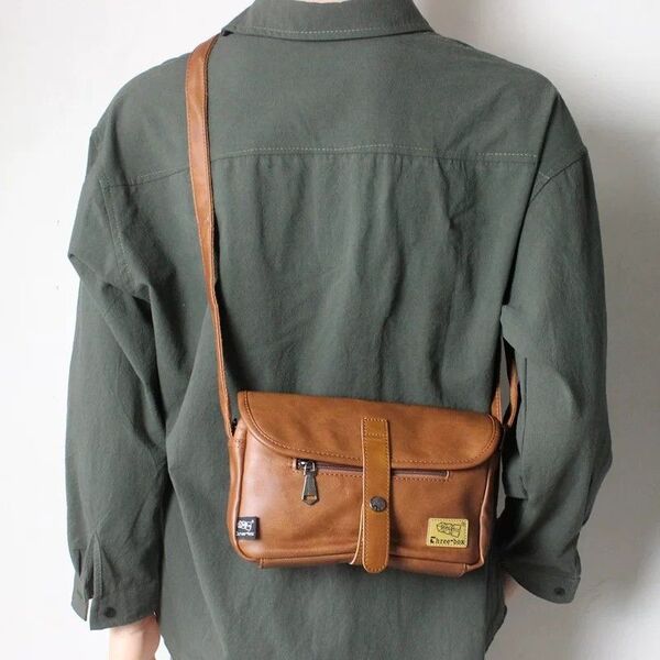 新品 ショルダーバッグ ブラウン