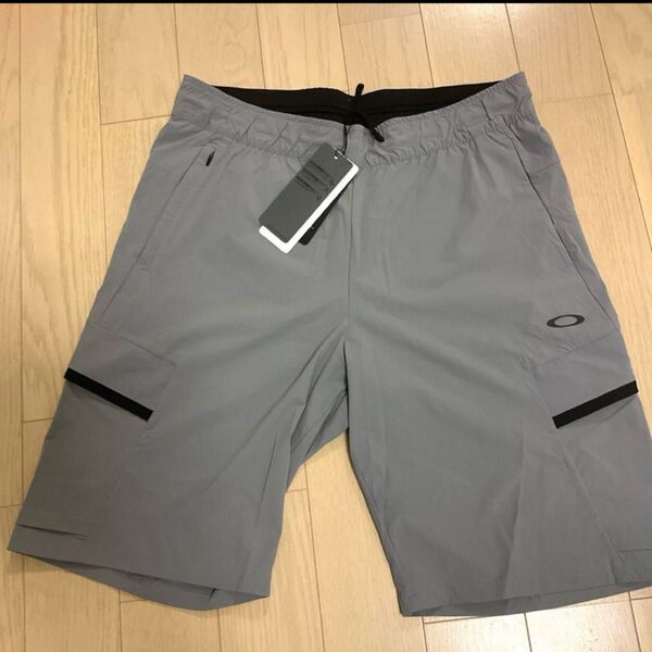 新品/OAKLEYオークリー ハーフパンツ スポーツウェア サイズ2XL グレー オークリー 短パン ショートパンツ アウトドア