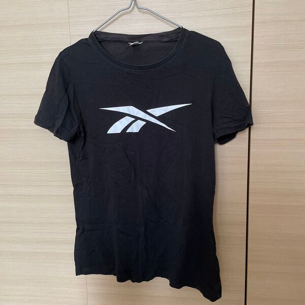 リーボックTシャツ