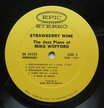 ◆ MIKE WOFFORD / Strawberry Wine ◆ Epic LN 24225 (yellow) ◆ T_画像4