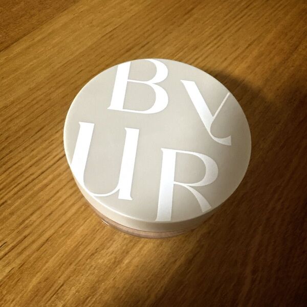 ByUR バイユア セラムフィット ルミナス フェイスパウダー 01 クリア