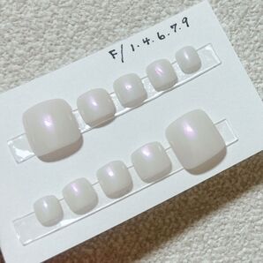【現品/サイズオーダー】 フットネイル シンプルネイル ホワイト×オーロラ