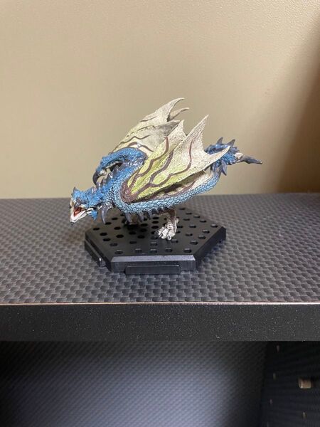 モンスターハンター モンハン フィギュア リオレウス亜種