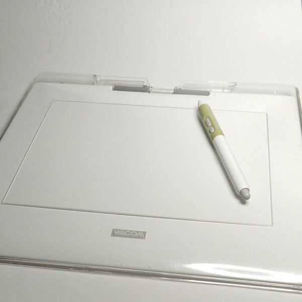 Wacom ペンタブレット CTE-640 ホワイト