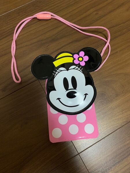 ディズニーリゾート ミニーマウス チケットケース