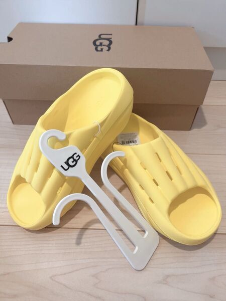 新品 UGG W FOAMO SLIDE フォームオースライド ミュール サンダル 厚底 24cm