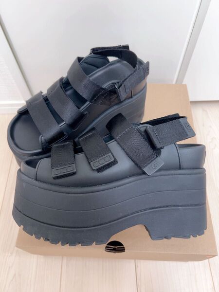 完売サイズ! UGG アグ ゴールデンライズ GoldenRise 厚底サンダル ブラック 黒 25cm 3way ミュール