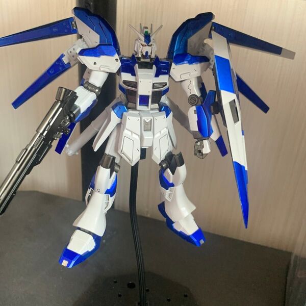 ガンプラ HG Hi-νガンダム 塗装完成品
