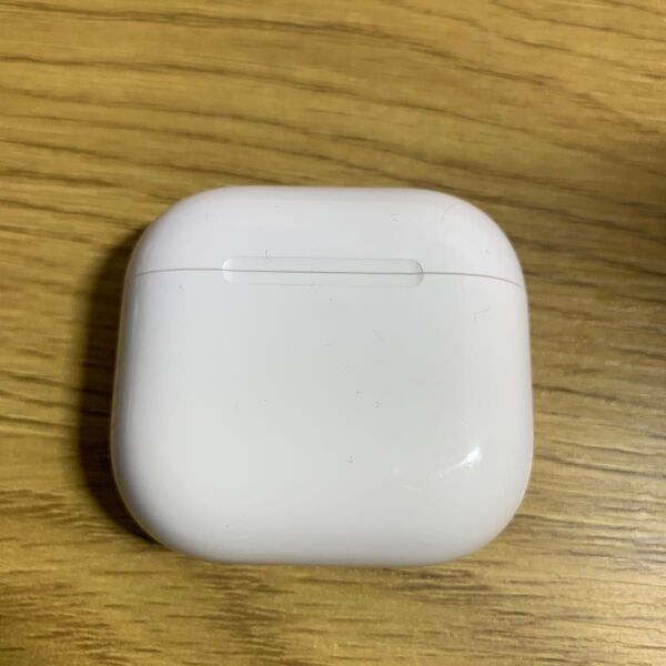 Apple AirPods 第4世代 ANC 充電ケース プロ
