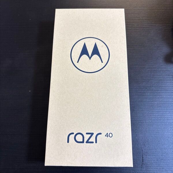【新品・未使用】motorola razr 40 6.9インチ メモリー8GB ストレージ256GB セージグリーン