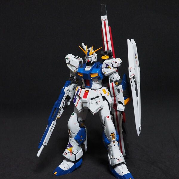 RG 1/144 RX-93ff νガンダム 塗装済完成品