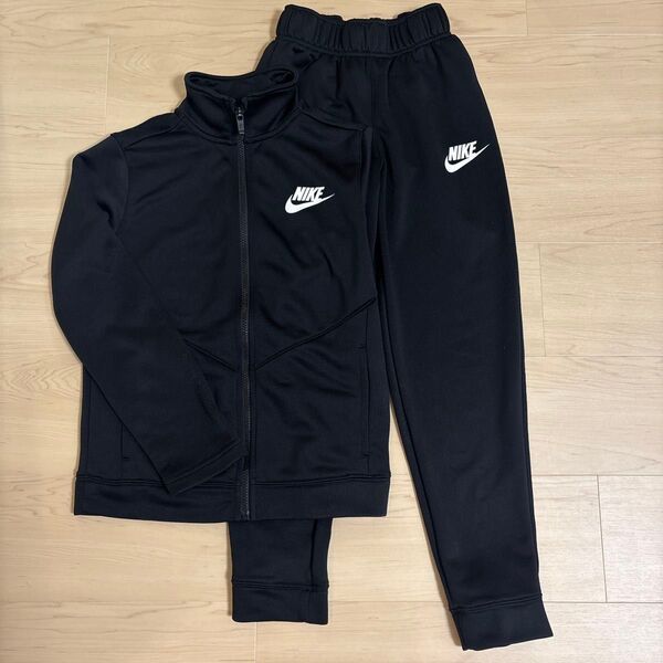 【7月内終了】NIKE ナイキ キッズ用 ジャージ上下セット キッズMサイズ(137-147くらい)