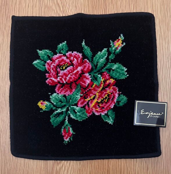 Enjeau アーンジョー シェニール織 ハンカチ バラ刺繍 ブラック 未使用 薔薇 ハンドタオル タオルハンカチ 日本製