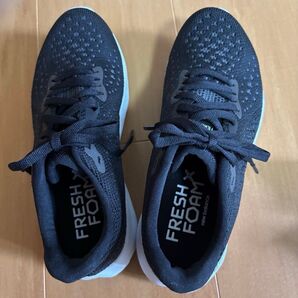 new balance FRESH FOAM X TEMPO ブラック 22センチ