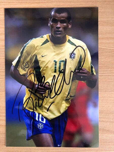 リバウド 直筆サイン入り 写真 オートグラフ ユニフォーム バルセロナ rivaldo ブラジル代表 autograph
