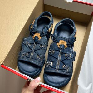 【新品未使用】NIKE エアマックスココサンダル アーモリーネイビー/フラックス/デニム 22