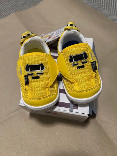 新品 未使用 イフミー ドクターイエロー IFME 12.5cm 新幹線 黄色 ファーストシューズ