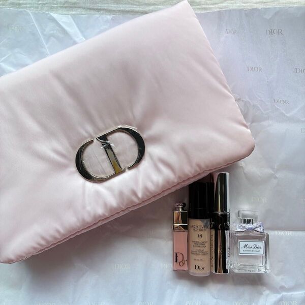 【新品未使用・匿名配送】クリスチャンディオール Dior メイクアップコフレ 4点セット 2つ折りクラッチ式ピンクポーチ付