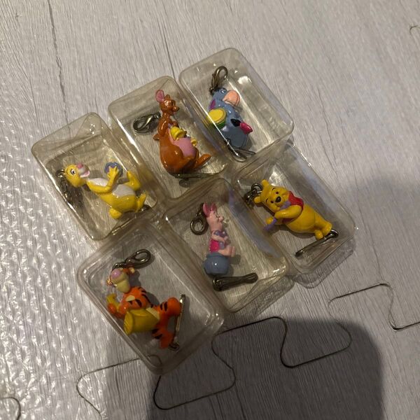 ディズニー プーさんキーホルダー 飾り