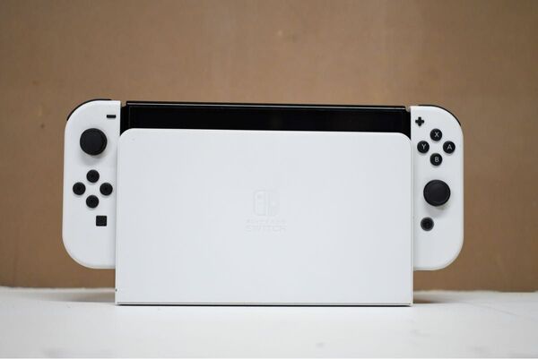 Nintendo Switch 有機EL モデル