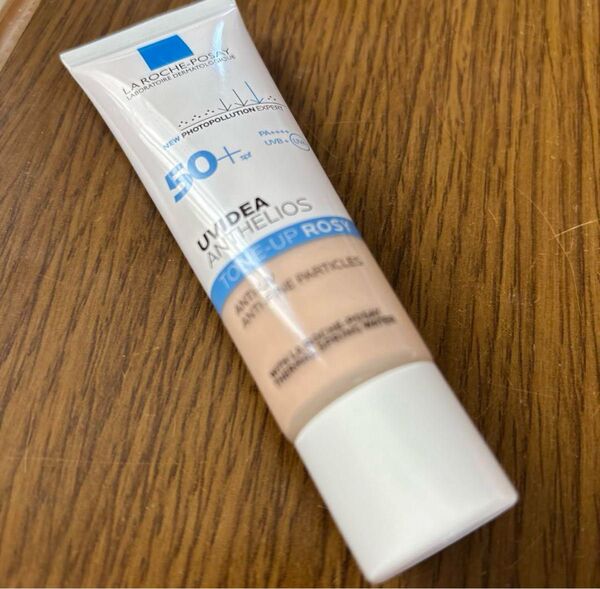ラロッシュポゼuvイデアXLプロテクショントーンアップローズ30ml
