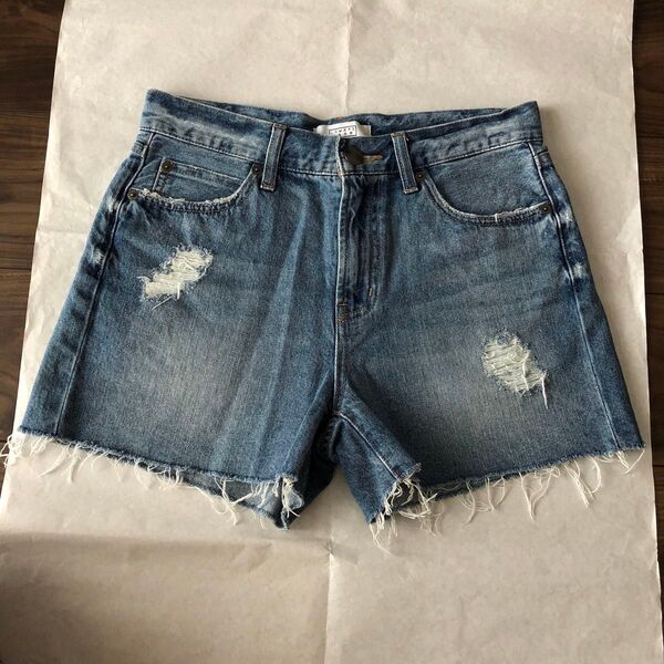 LOWRYSFARM ローリーズファーム デニム ショートパンツ カットオフ ジーンズ