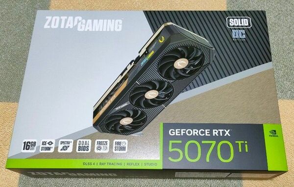 ZOTAC GAMING GeForce RTX 5070 Ti SOLID OC ZT-B50710J-10P