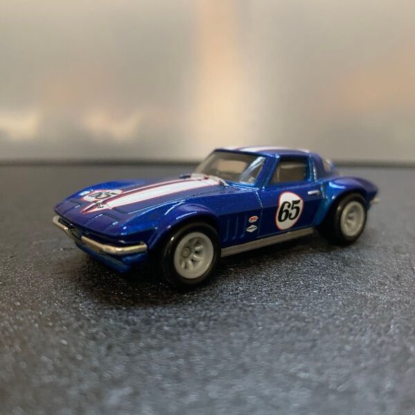 878 コルベット スティングレー 1/64スケール ダイキャスト ミニカー