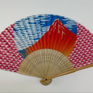 新品未使用品 扇子扇子入れ シルク扇子 和柄 葛飾北斎 赤富士 21cm 外国土産 布扇子 夏アイテム 全国送料無料
