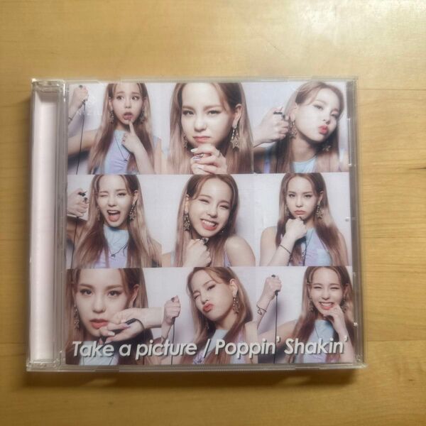 Take a picture/Poppin Shakin 【WithU盤】 (MAKO盤) NiziU