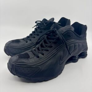 NIKE SHOX R4 トリプルブラック BV1111-001 日本未発売カラー